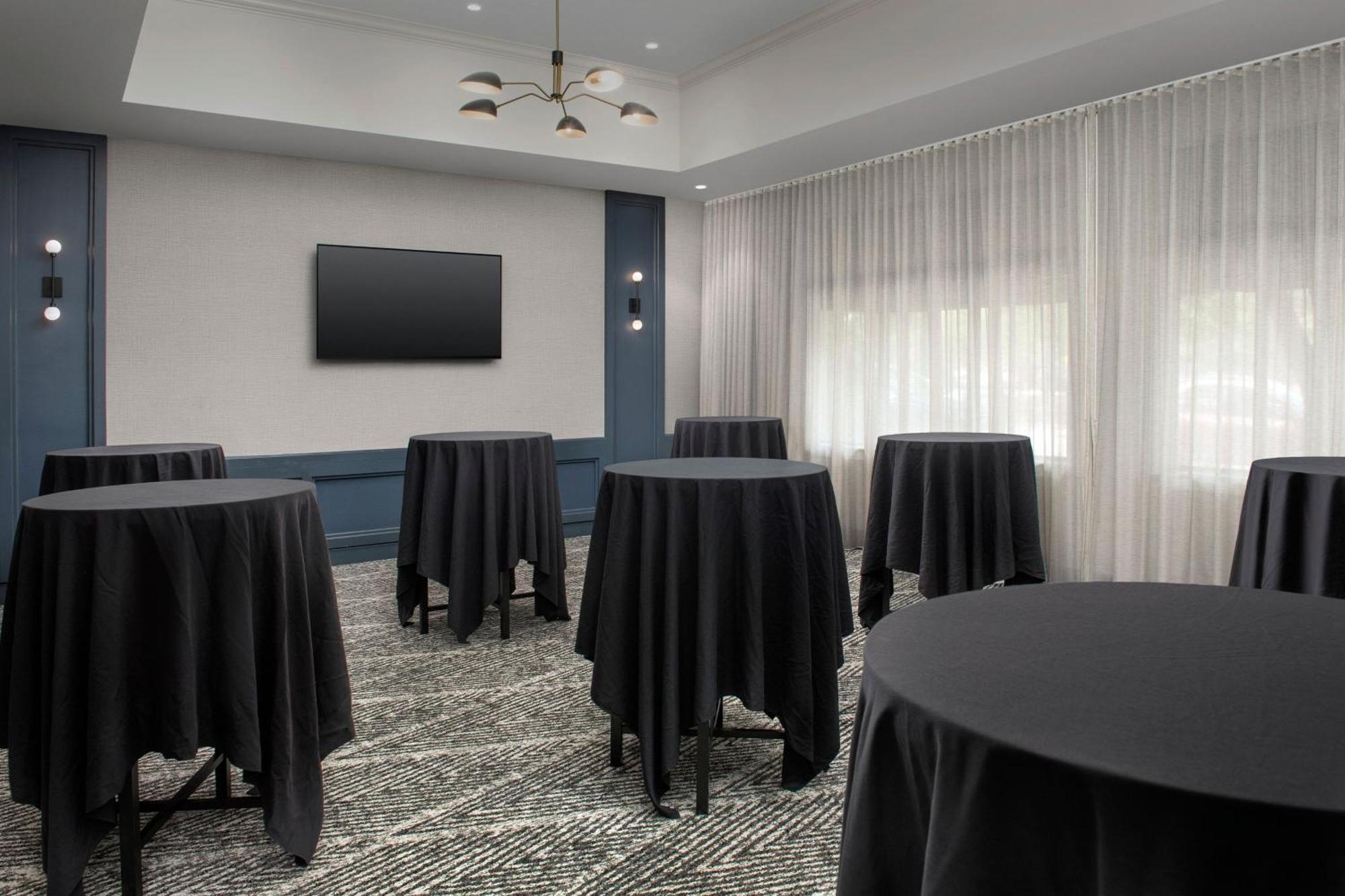 Courtyard By Marriott Savannah Downtown - Historic District Екстериор снимка