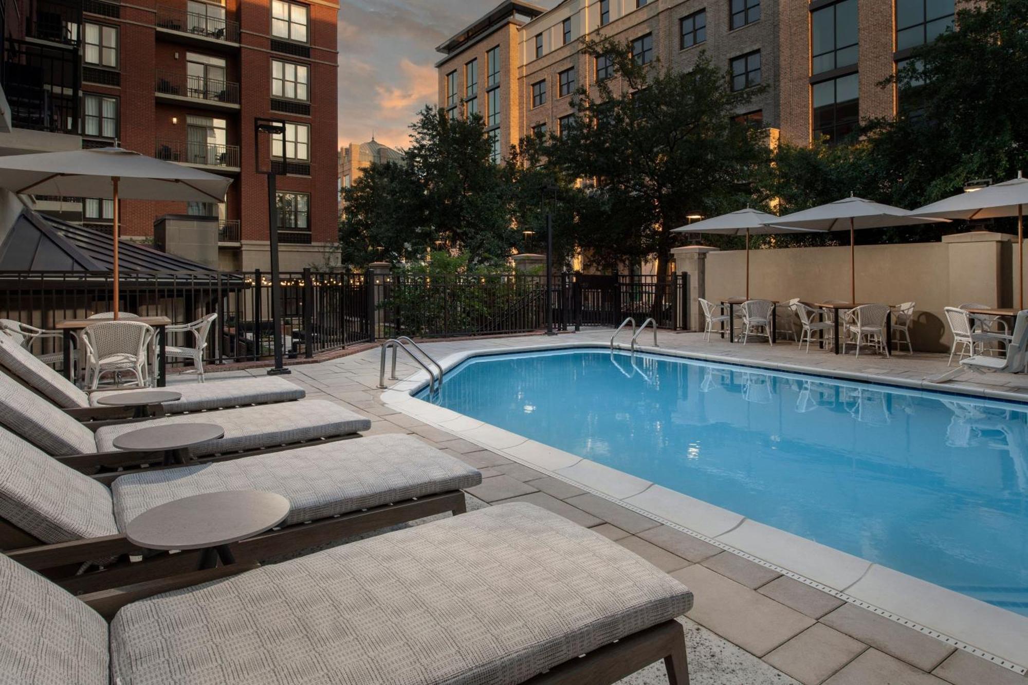 Courtyard By Marriott Savannah Downtown - Historic District Екстериор снимка