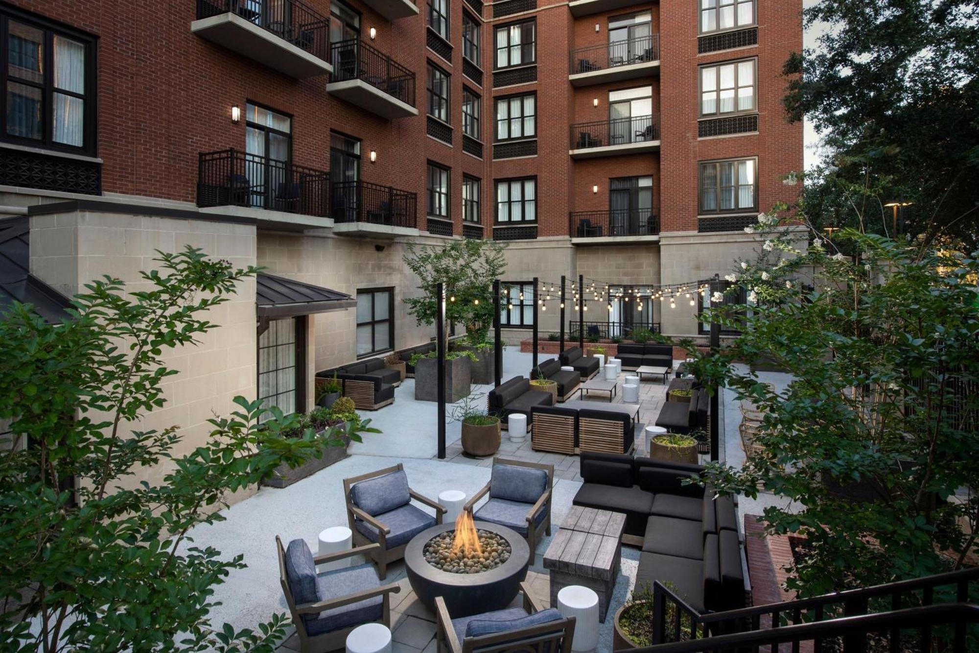 Courtyard By Marriott Savannah Downtown - Historic District Екстериор снимка